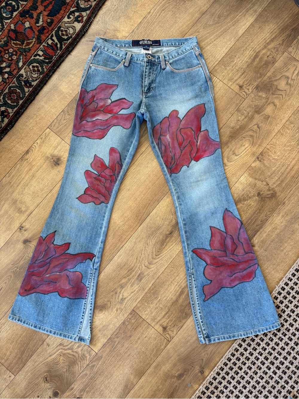 GUESS 90s/Y2K Blue Denim Flare Jeans with Hand Painted Red Flowers #flarejeans